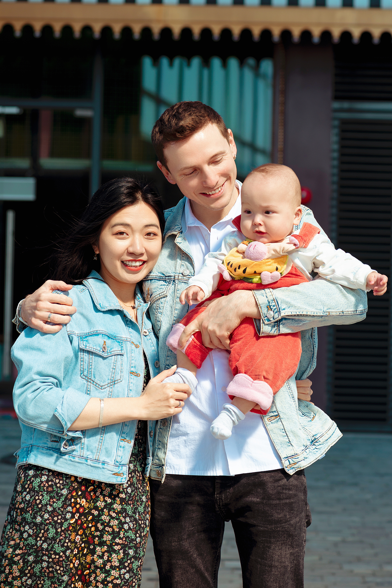 一家三口（图ZMjkxNjgzNzA0） - 人像摄影 - 站酷设计师丁镜升原创素材 - 站酷ZCOOL