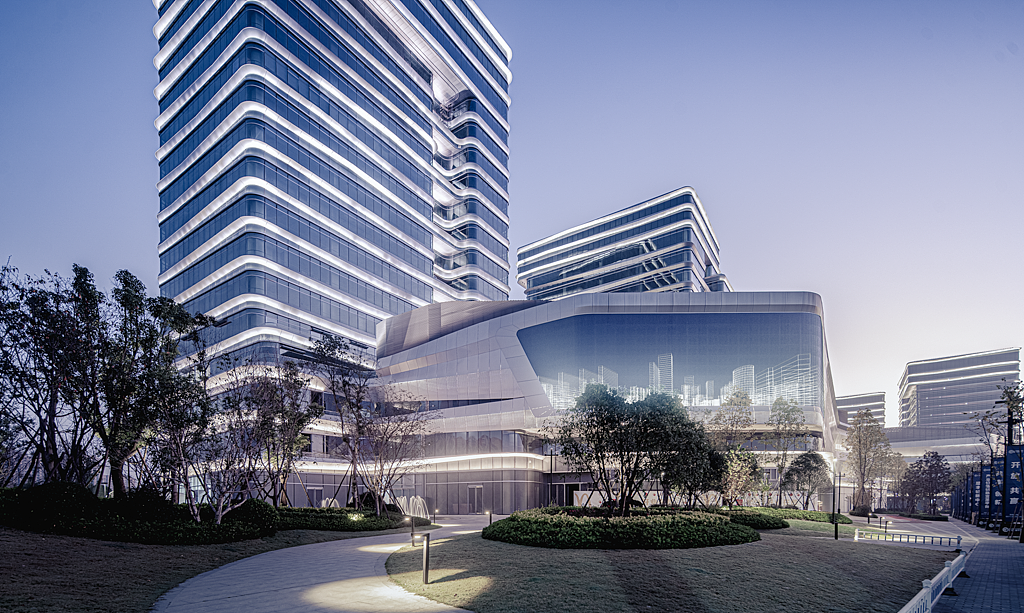 波光粼粼 | 顺丰科技大厦建筑影像