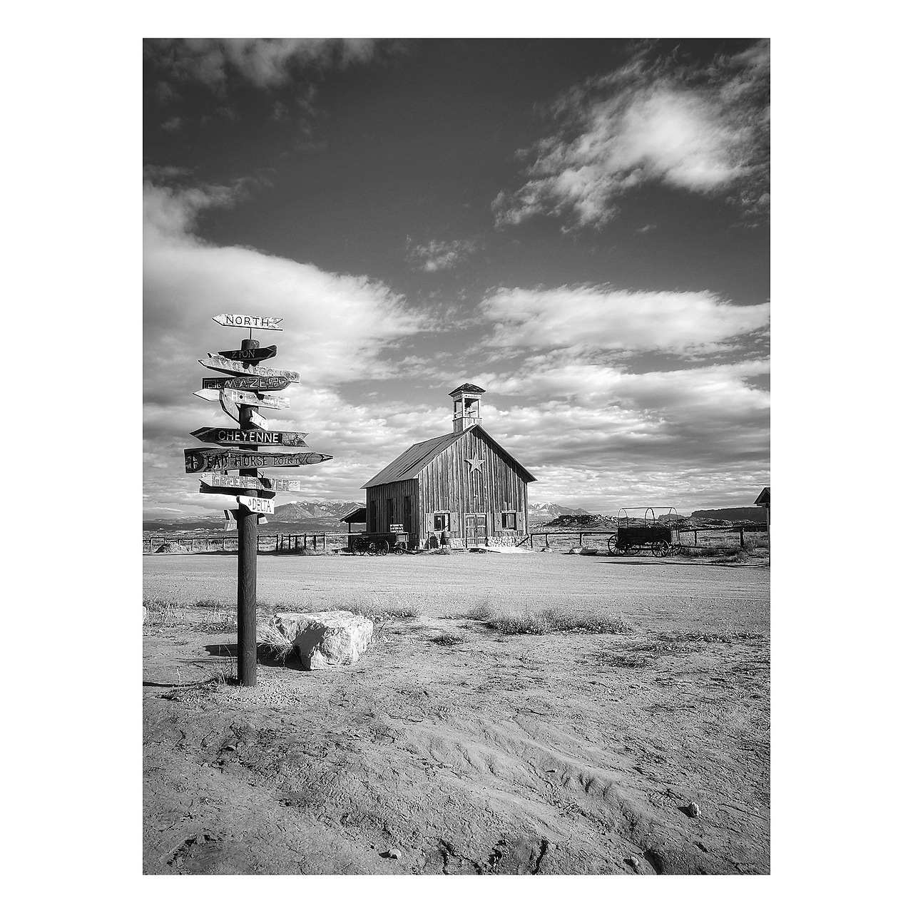 在一个加油站拍的,美国的加油站都有厕所真的挺好的