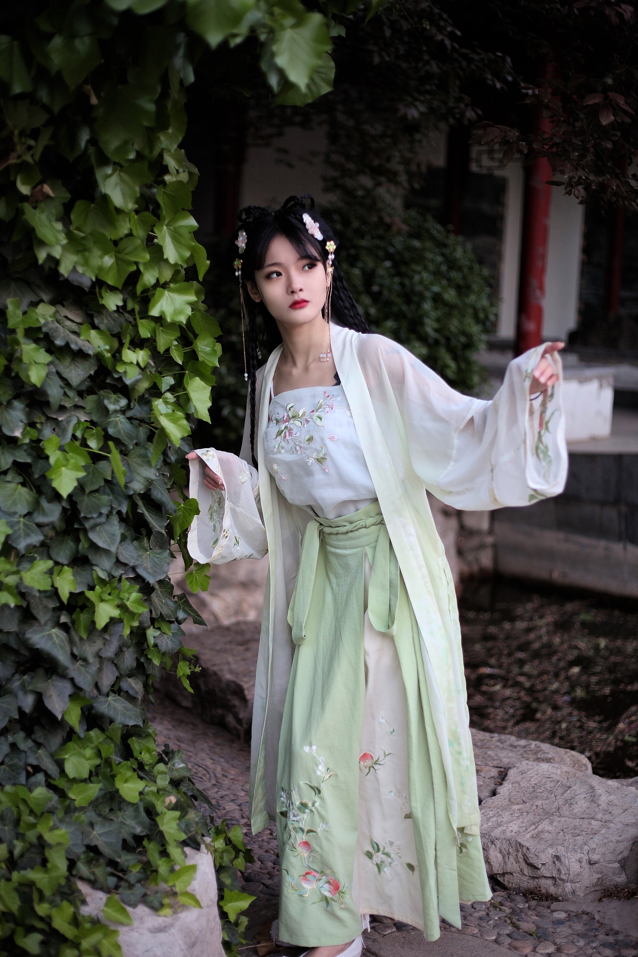 宋制汉服写真（图ZMjUyMjU5ODUy） - 人像摄影 - 站酷设计师习文练武好少年原创素材 - 站酷ZCOOL