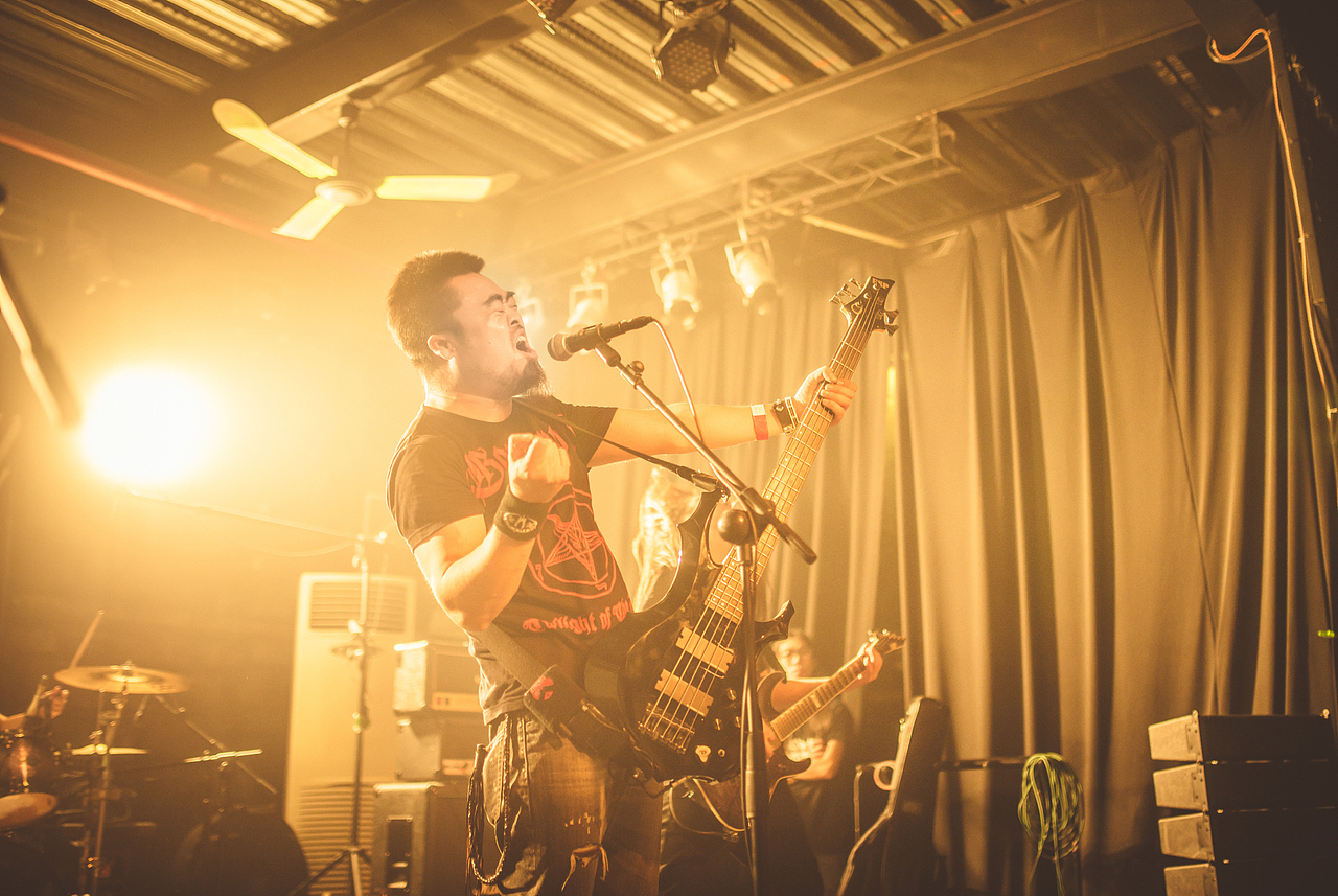 330金属音乐节广州站（图ZMjE4MTUzODQ=） - 人像摄影 - 站酷设计师凹凸蜀黍原创素材 - 站酷ZCOOL