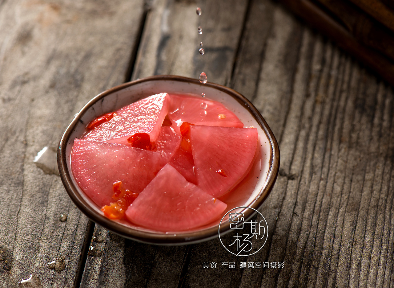 粉红色的甜辣白萝卜~有没有勾起你的小胃口?