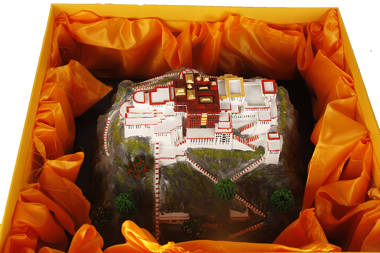 手工建模立体布达拉宫树脂模型大号问世