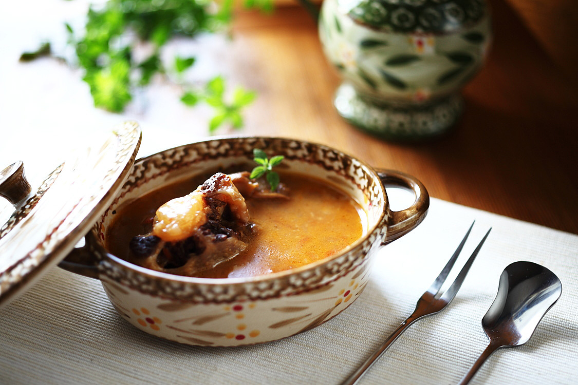 菜男松茸牛尾浓汤