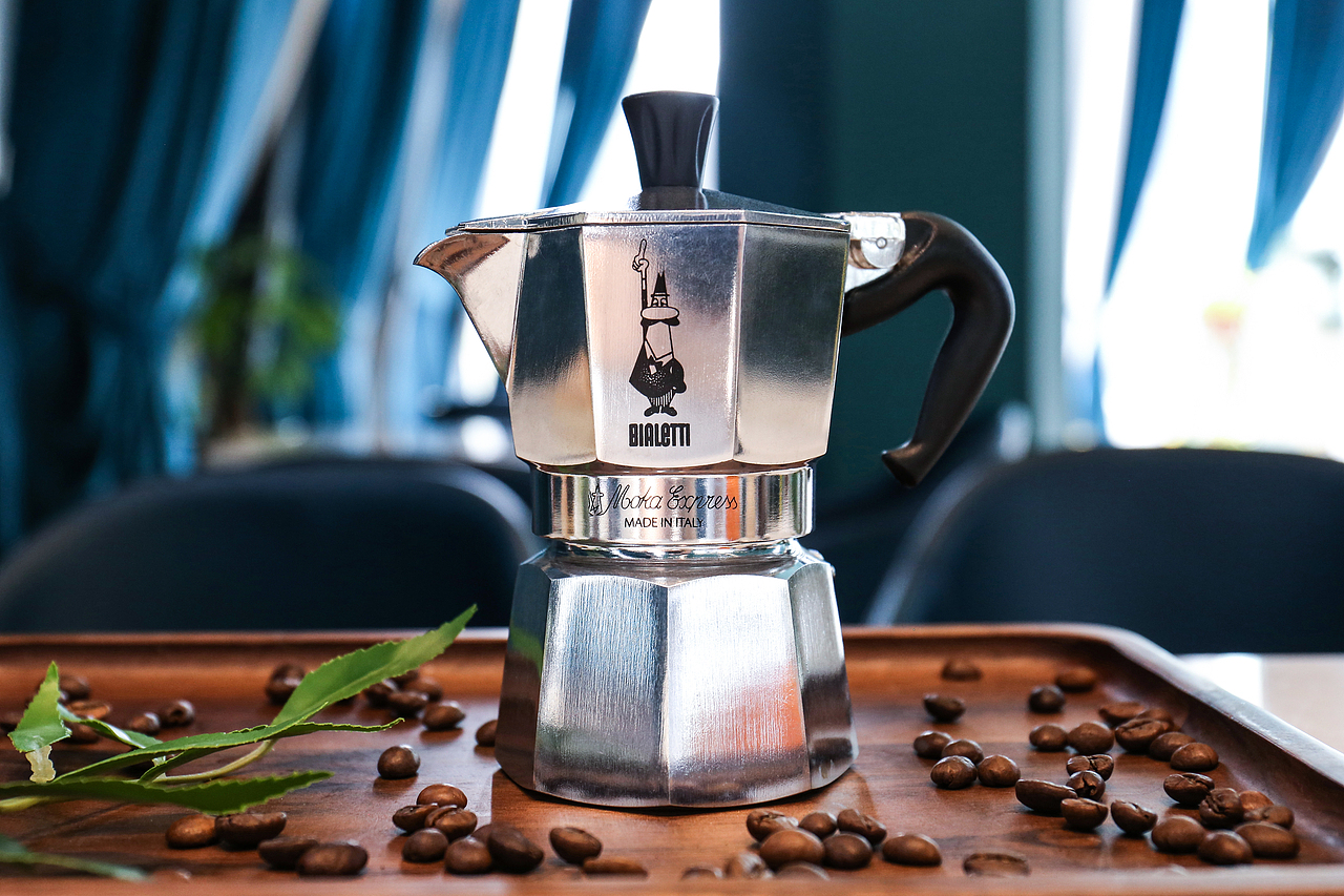 比樂蒂bialetti摩卡壺?cái)z影（圖ZMjE1ODk2OTI4） - 產(chǎn)品攝影 - 站酷設(shè)計(jì)師蘇小悠原創(chuàng)素材 - 站酷ZCOOL