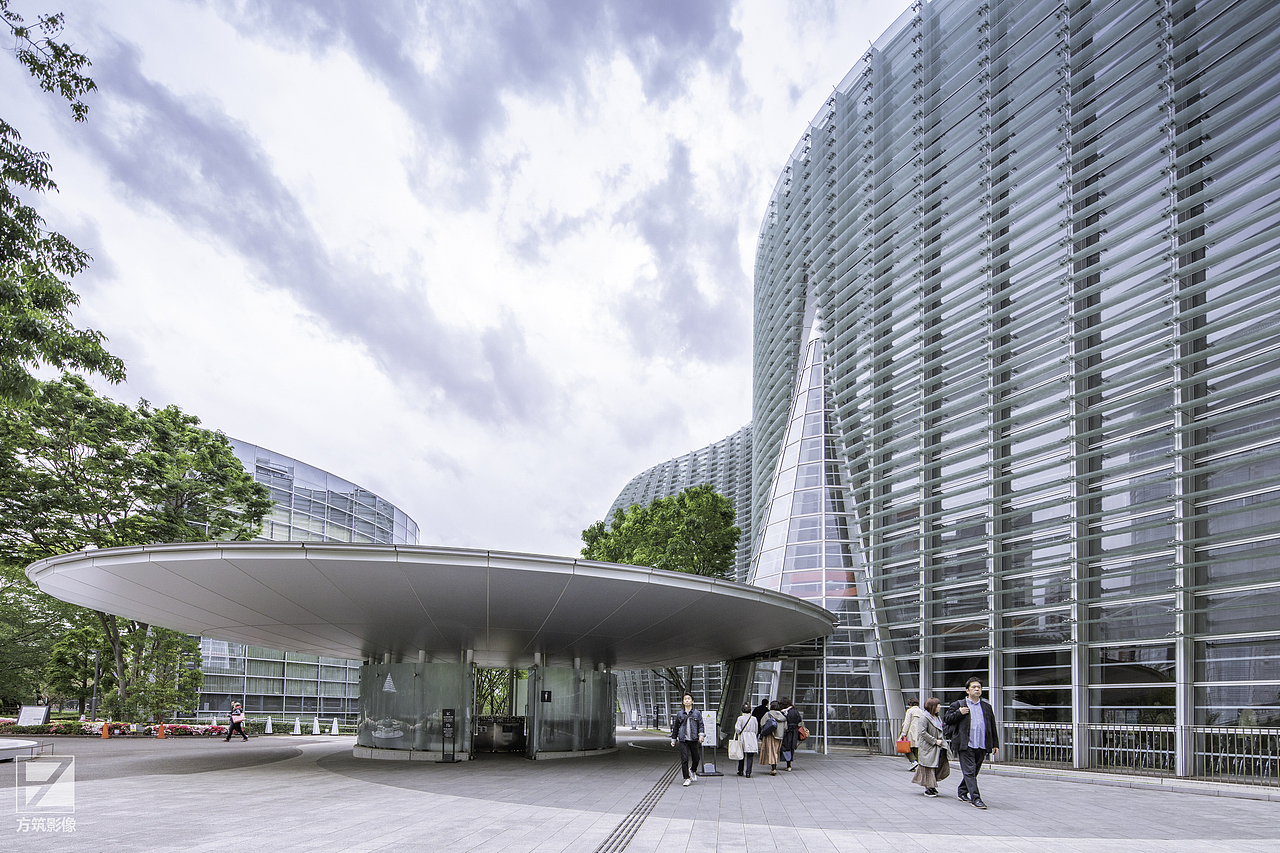 日本新国立美术馆