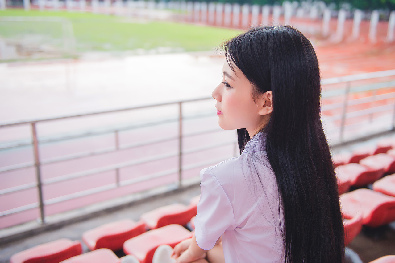 陰天假期（圖ZNTQxOTg2NTI=） - 人像攝影 - 站酷設(shè)計(jì)師大眼祥原創(chuàng)素材 - 站酷ZCOOL