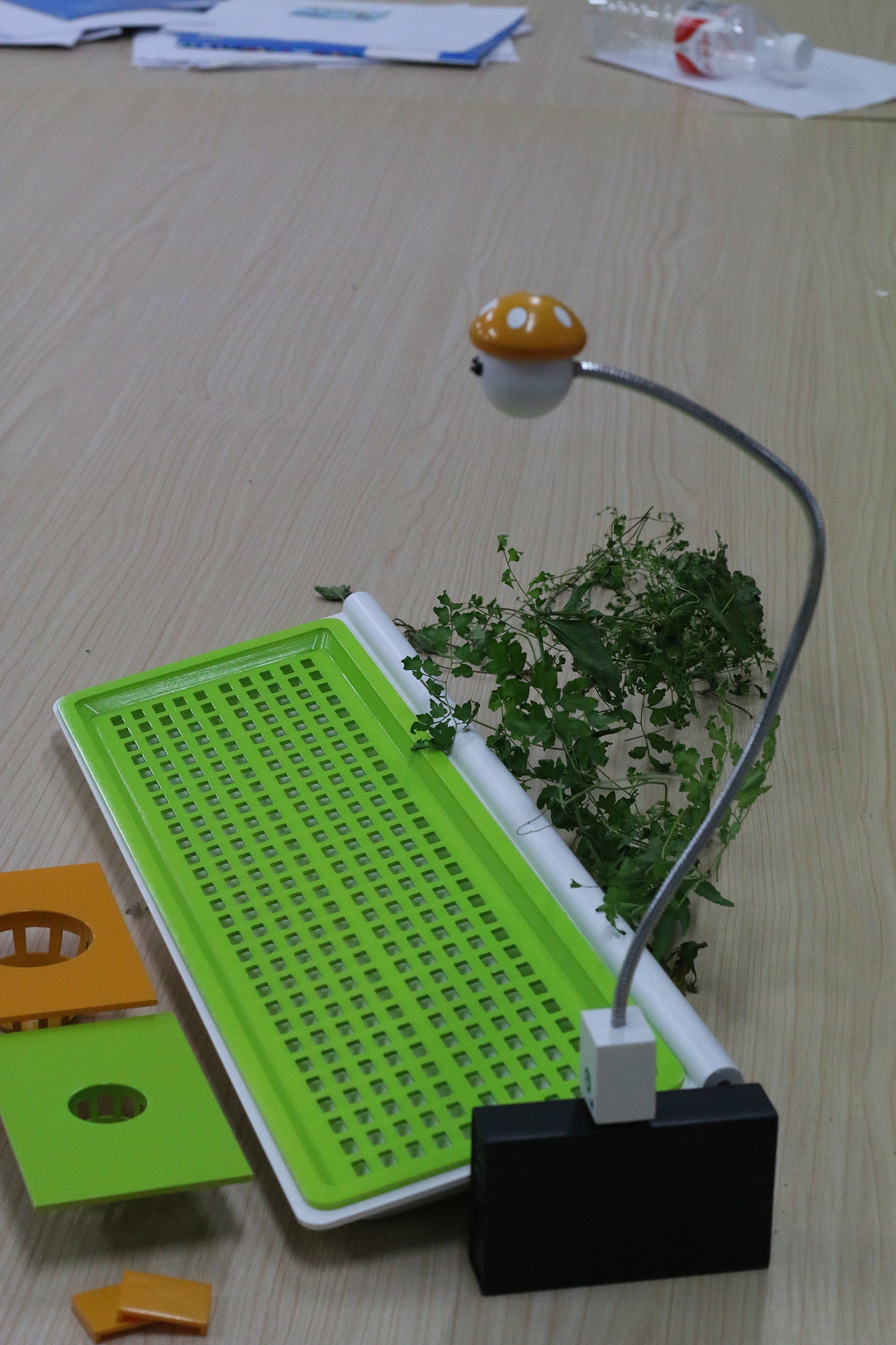 室内蔬菜栽培器设计（图ZNTE2NDUyOTI=） - 生活用品 - 站酷设计师0cloud0原创素材 - 站酷ZCOOL