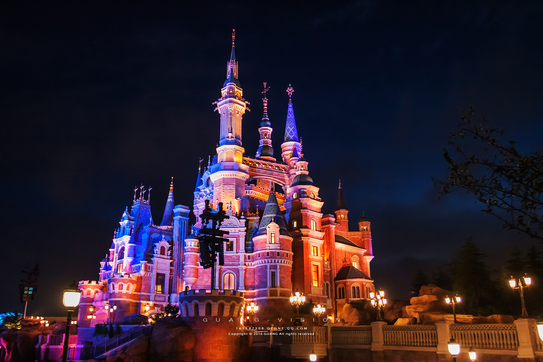 迪士尼夜景高清 真实图片