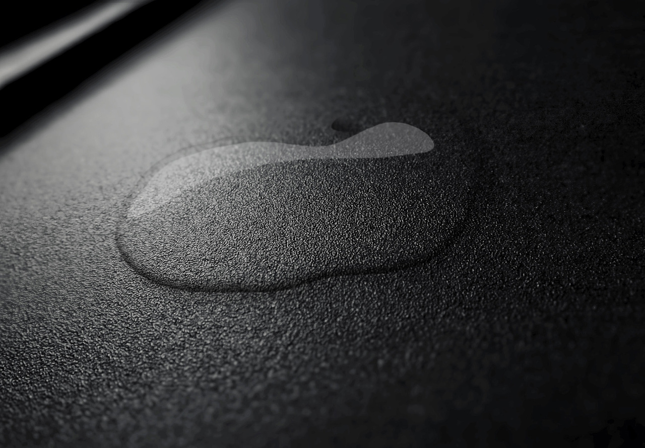 简单几步给低调的黑色皮质面上画一滴水,不知道这样像不像|插画|创作