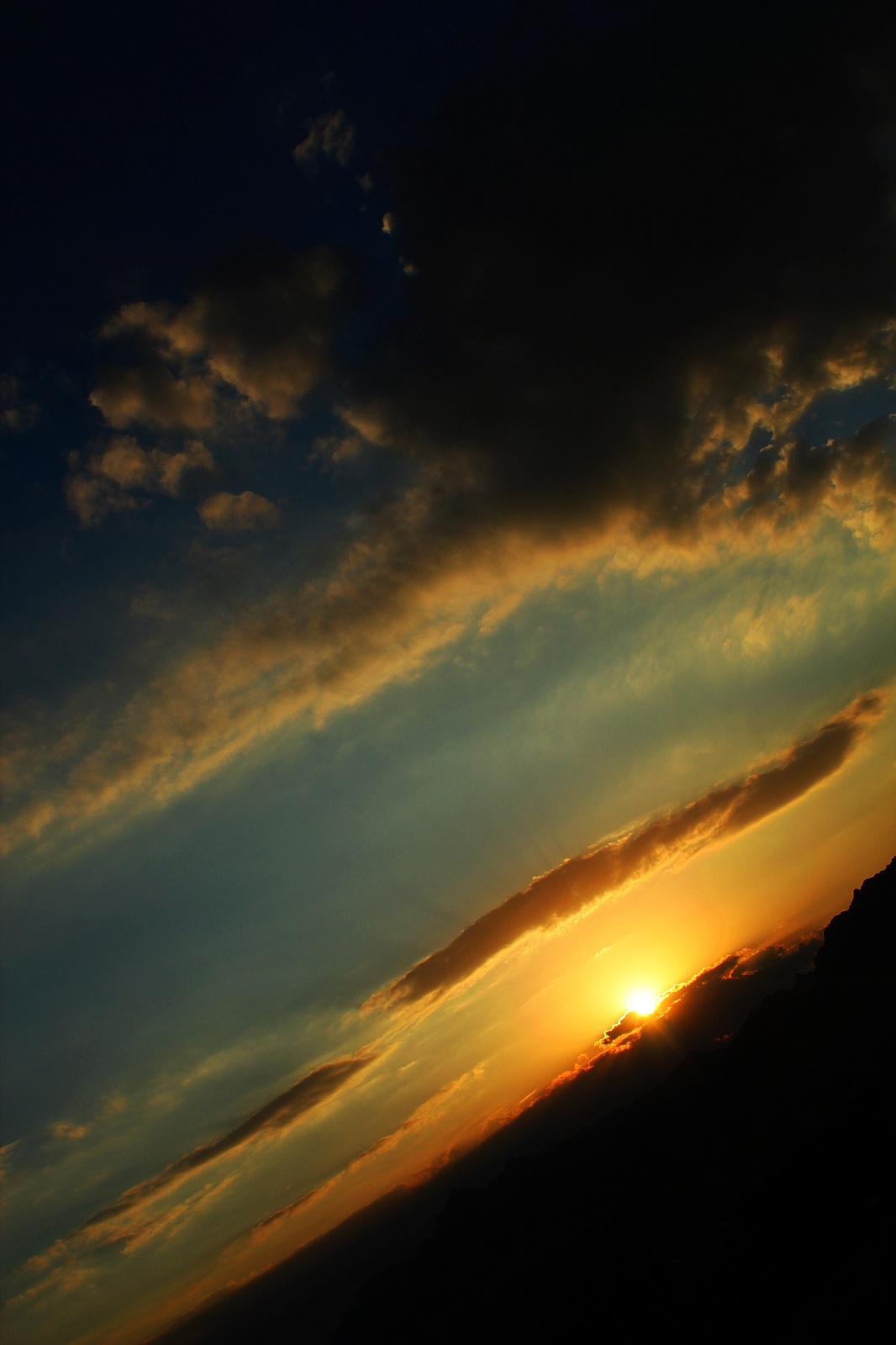 色彩斑斓的日落!