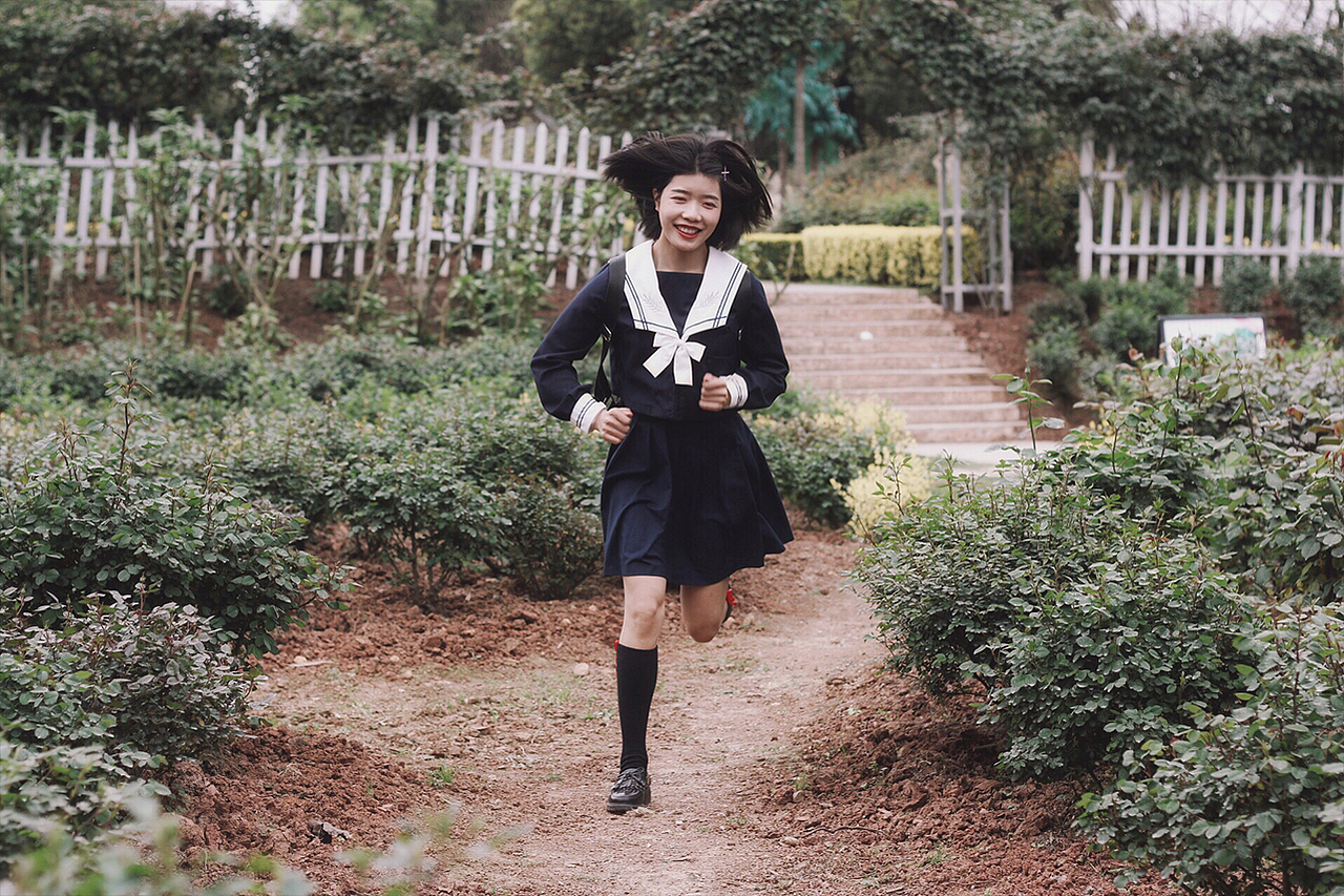 忙里偷闲（图ZMTU3ODQ3NzAw） - 人像摄影 - 站酷设计师贰幺贰原创素材 - 站酷ZCOOL