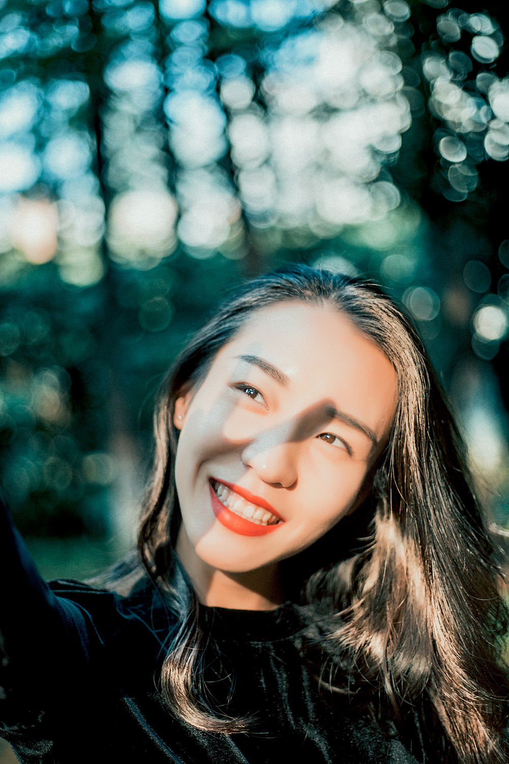 她说要笑的自然（图ZOTYxNjYxNTI=） - 人像摄影 - 站酷设计师jk946zxx原创素材 - 站酷ZCOOL