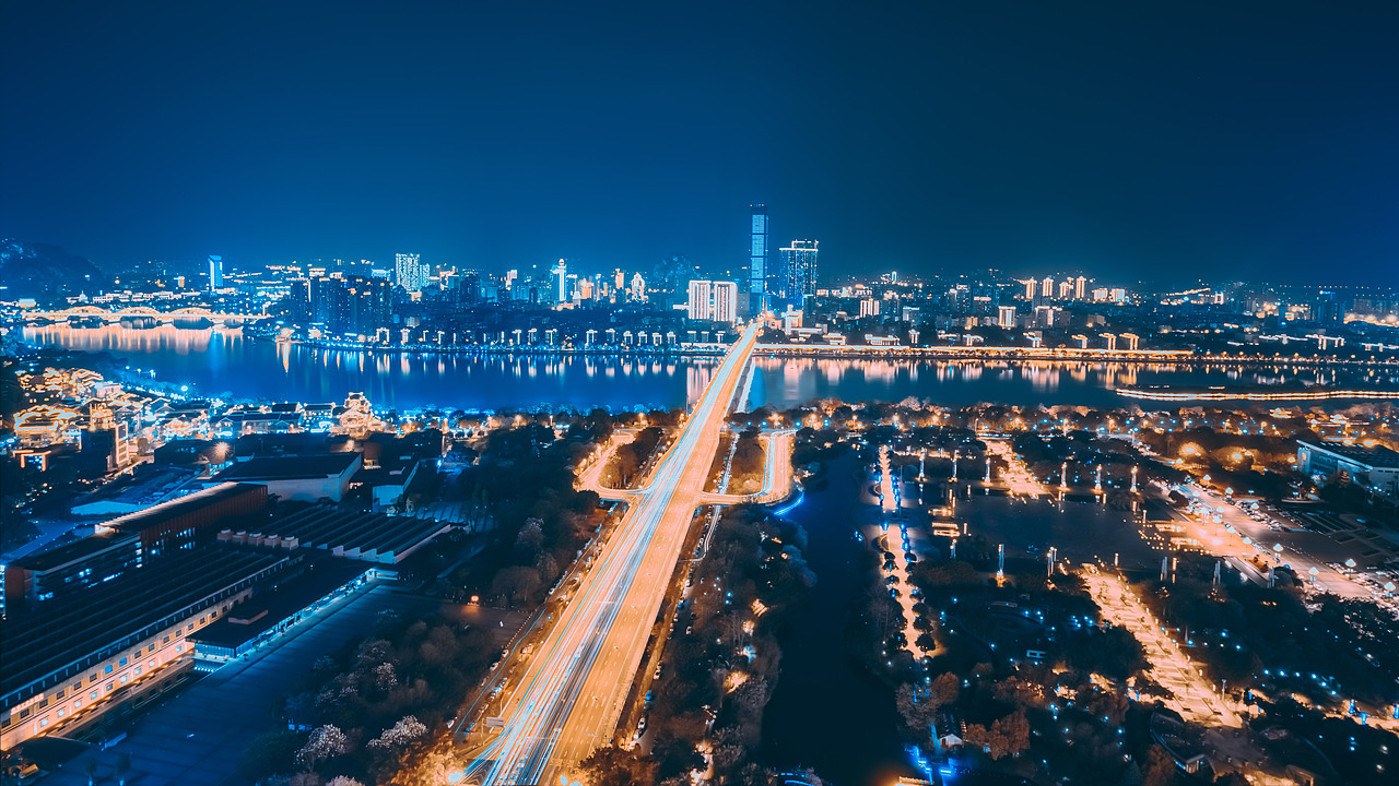 2020.3.22柳州阳光一百楼顶城市夜景（图ZMjAyNzg2MTI4） - 风光摄影 - 站酷设计师陈璐柳州摄影师原创素材 - 站酷ZCOOL