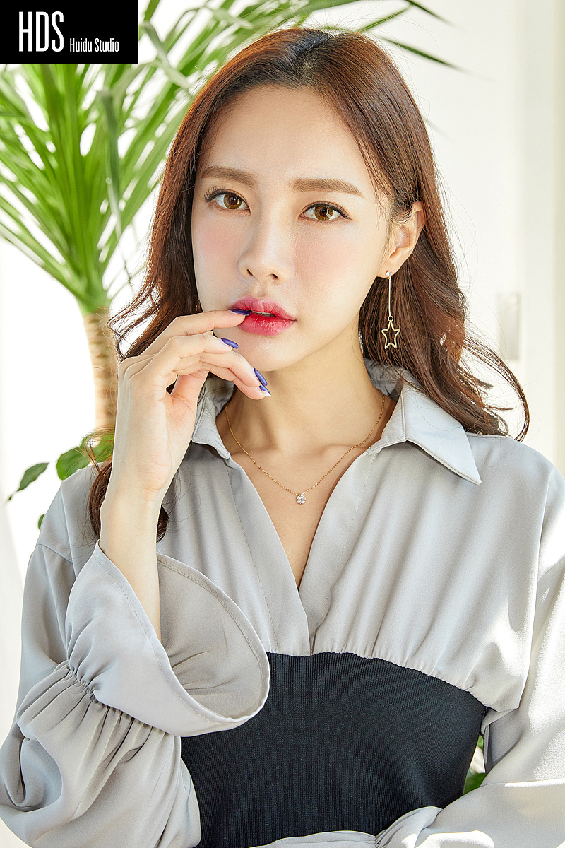 韩国模特美妆饰品首饰 项链耳环手链拍摄