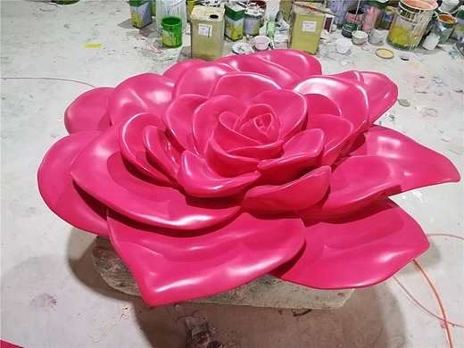 广场落地摆件大型玻璃钢爱心造型雕塑