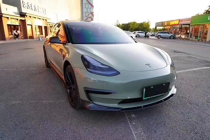 特斯拉Model3改装CMST碳纤维小包围 前唇后唇侧裙尾翼