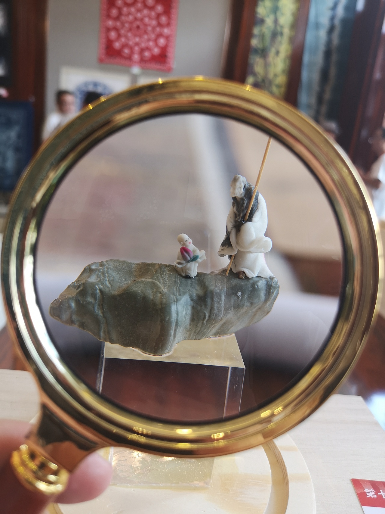 面塑新作挑战肉眼,微雕艺术.