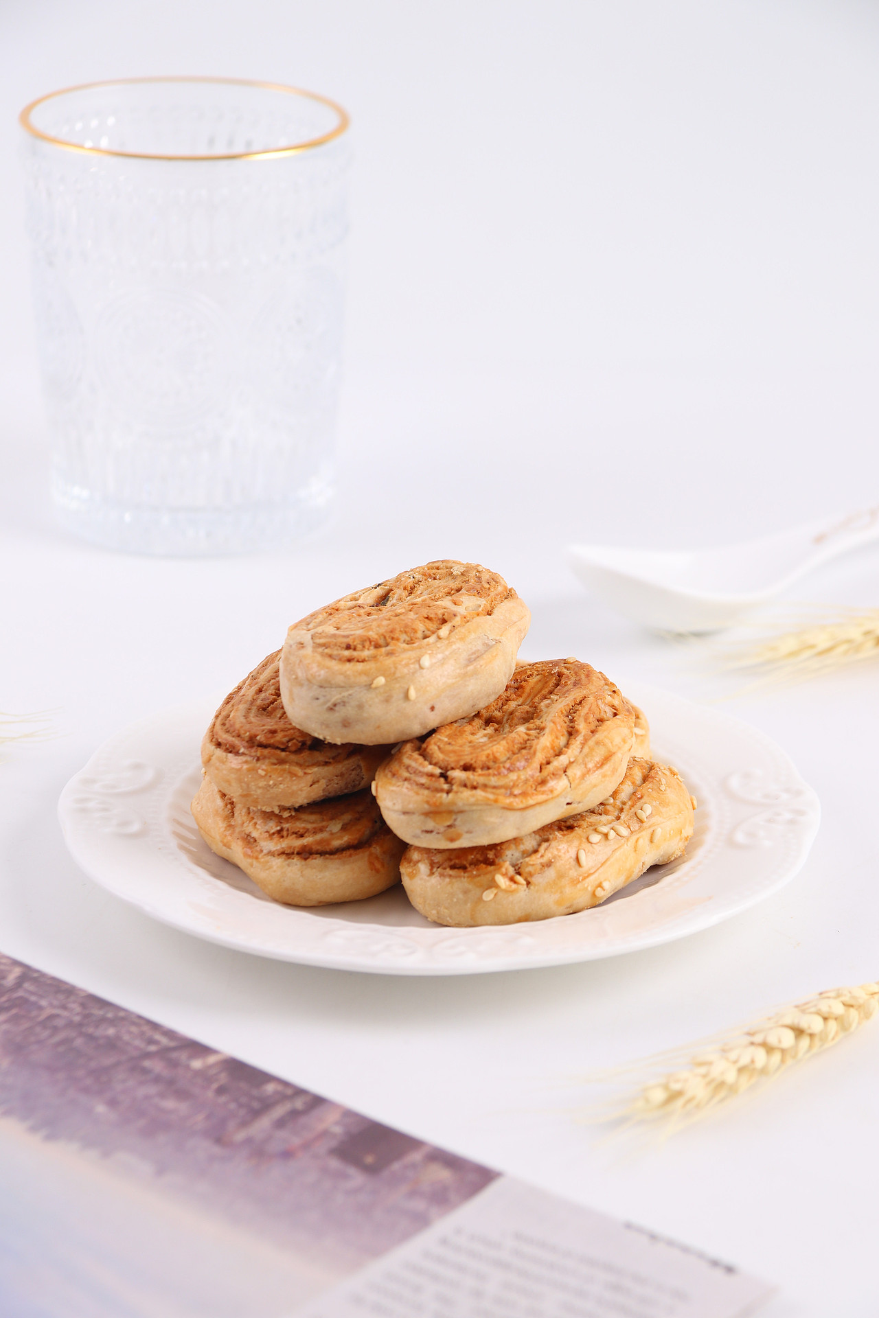 B08零食\C01-饼干膨化\V19香葱鲍鱼酥X1