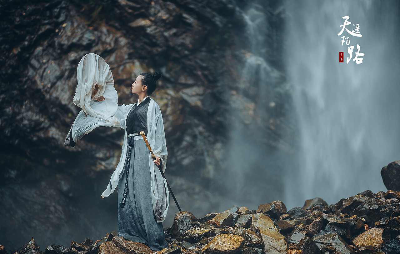 天涯陌路（图ZMTAwNDM4ODUy） - 人像摄影 - 站酷设计师弓长歌原创素材 - 站酷ZCOOL