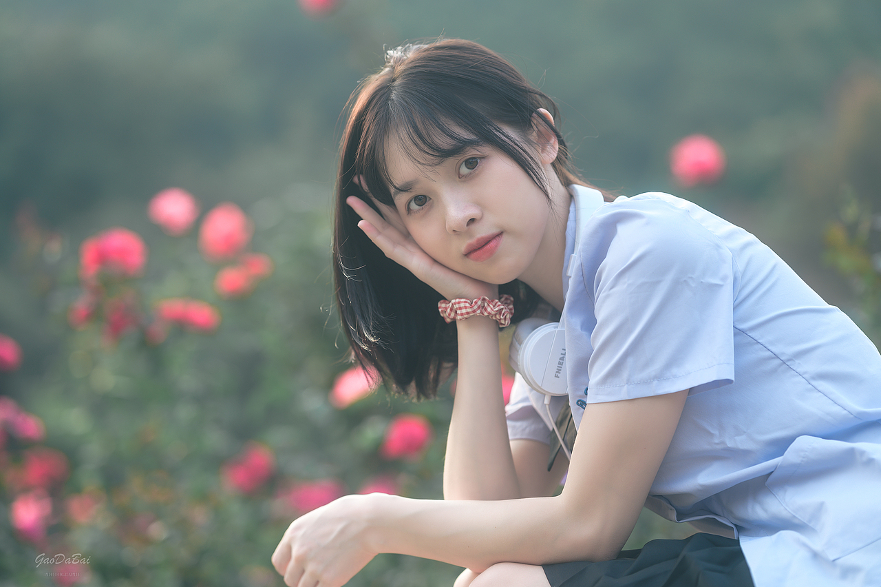 泰式校服|玫瑰不及卿少