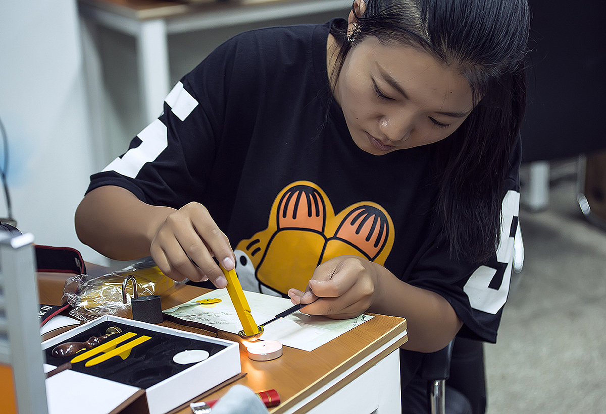 我像不像理科生~