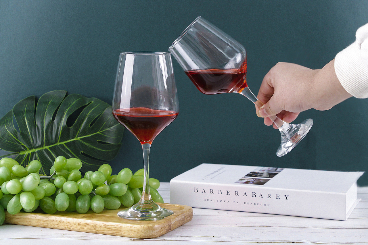 红酒杯拍摄（图ZMjQwNjI3Mjgw） - 产品摄影 - 站酷设计师007铭原创素材 - 站酷ZCOOL