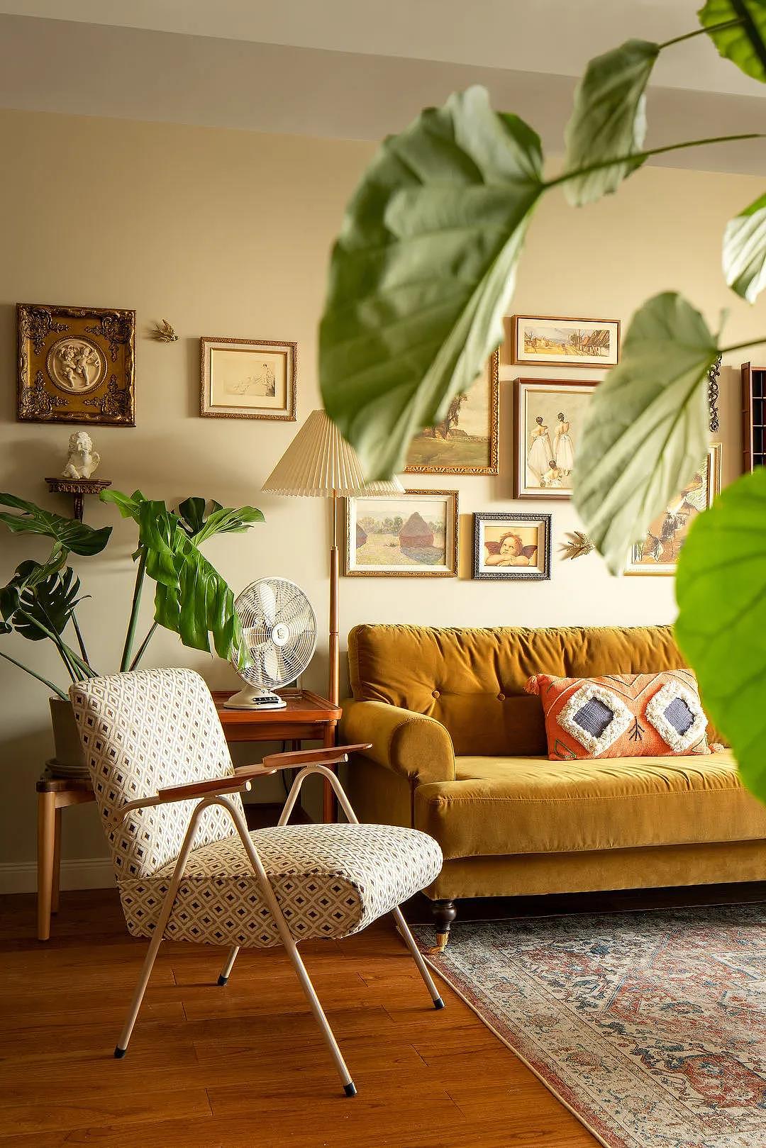 126㎡焦糖色复古三居,再现芳华