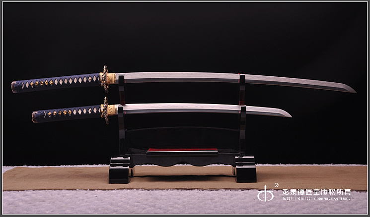龙泉刀剑-龙云武士套刀|甲伏锻烧刃(dj-1376)