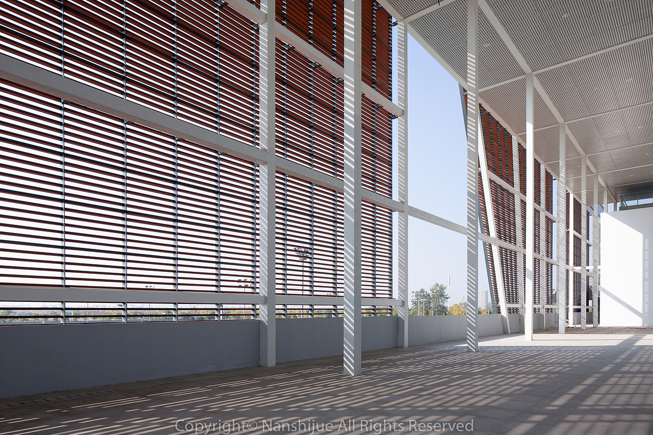 扬州仪征体育馆|建筑空间摄影|建筑摄影|公共建筑拍摄（图ZMTc1OTEzODk2） - 环境/建筑摄影 - 站酷设计师拍酒店民宿的蔡工原创素材 - 站酷ZCOOL