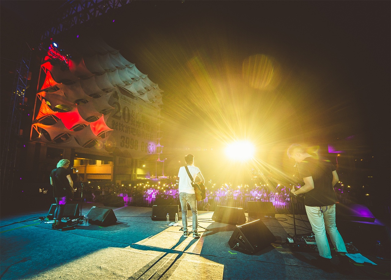美丽南方音乐节（图ZMjA3MjM5NTI=） - 人像摄影 - 站酷设计师凹凸蜀黍原创素材 - 站酷ZCOOL