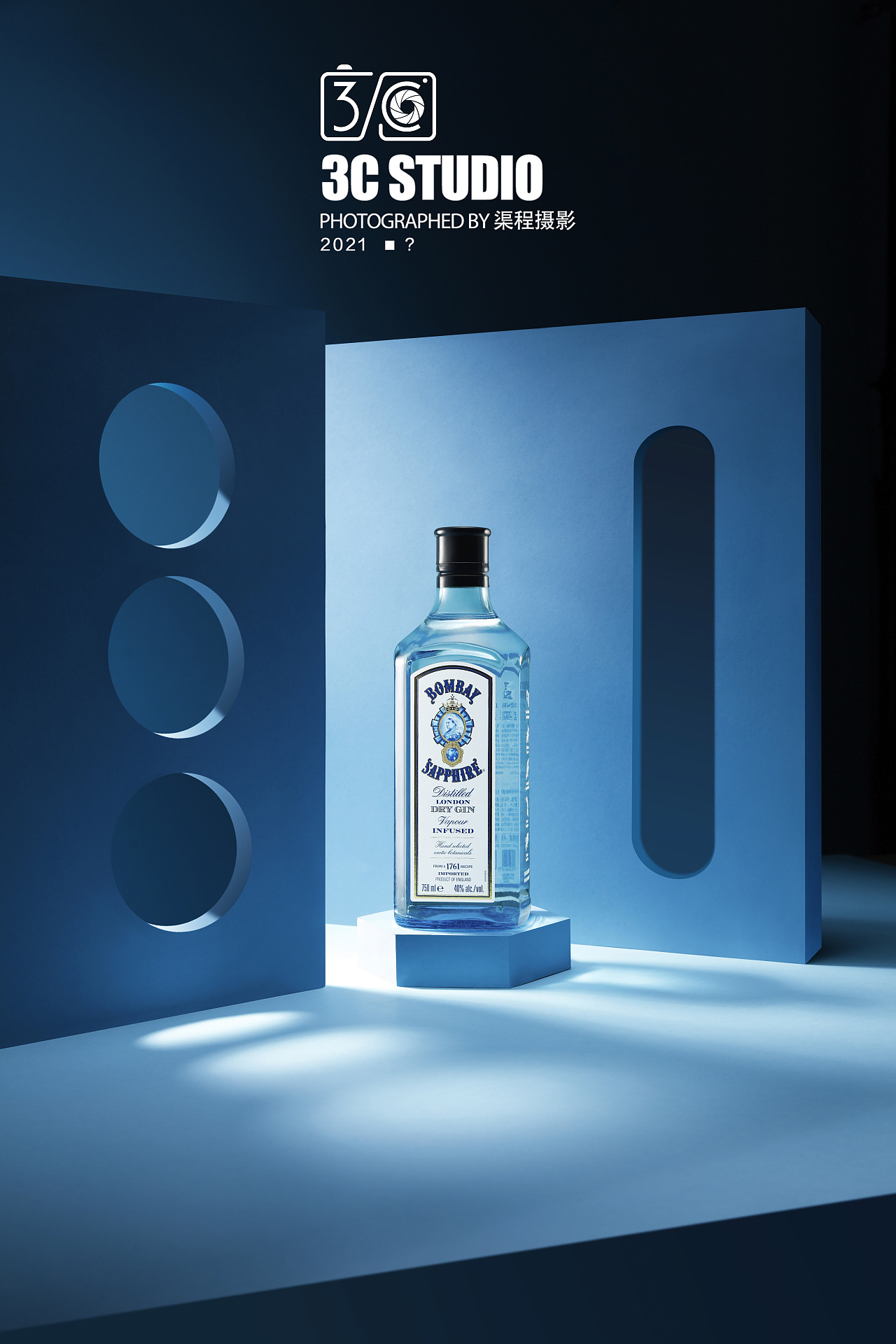 蓝宝石酒拍摄 | 3C STUDIO（图ZMjc5OTg4NzA0） - 产品摄影 - 站酷设计师3Cstudio原创素材 - 站酷ZCOOL
