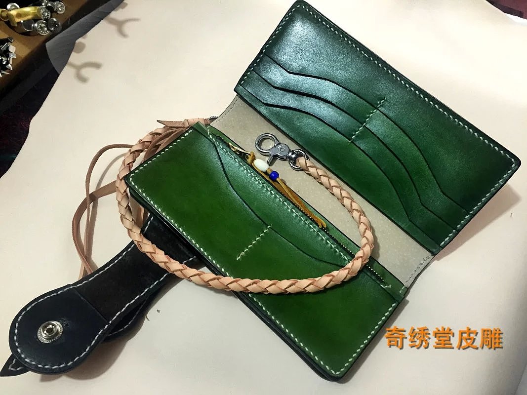 纯手工皮雕染色长夹（图ZMzk4NTU5NDQ=） - 工艺品设计 - 站酷设计师奇绣堂皮雕艺术原创素材 - 站酷ZCOOL