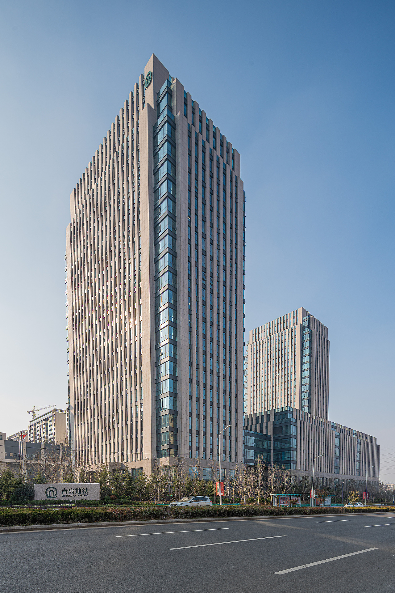 青岛地铁2号线辽阳东路车辆基地综合楼