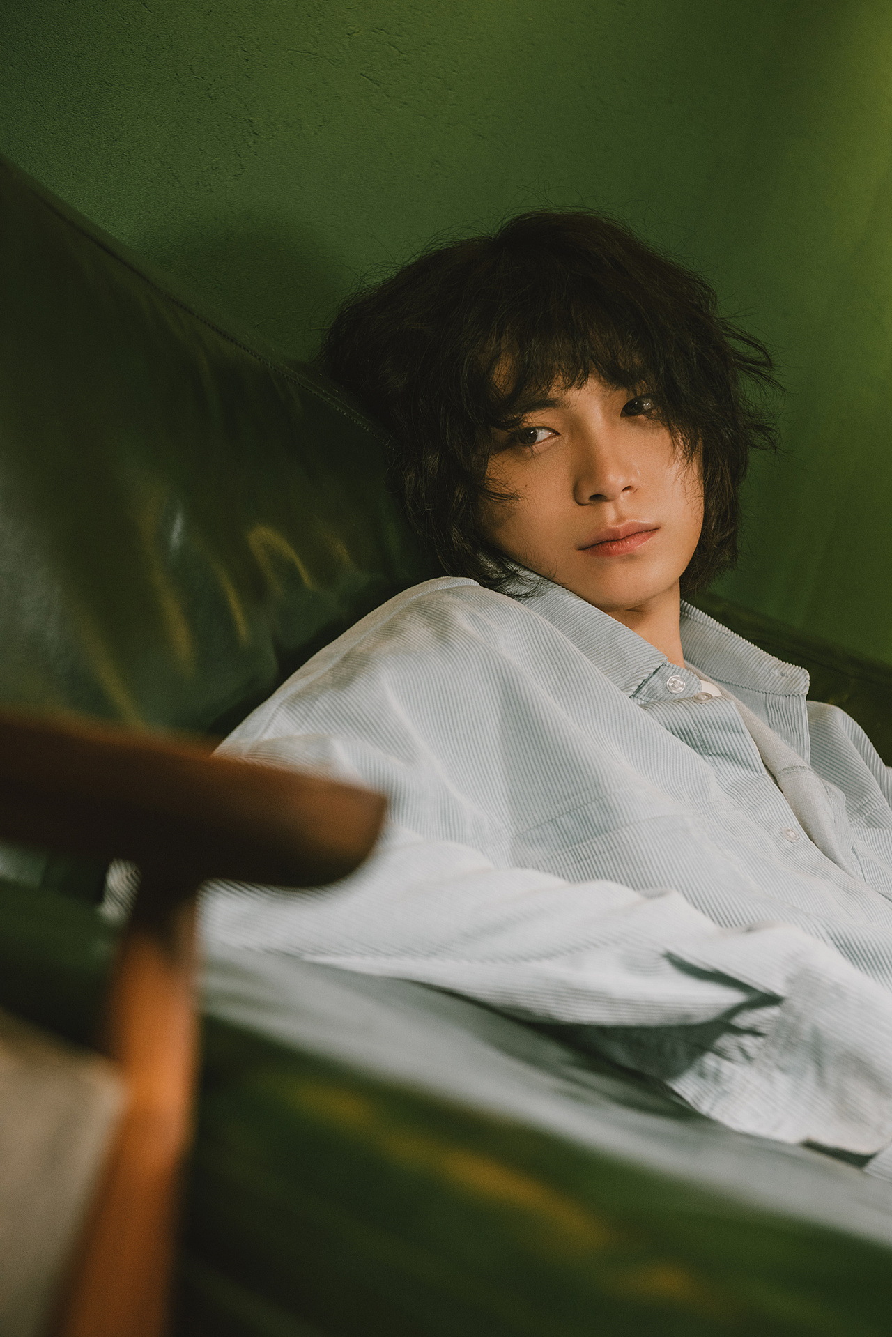 廖俊涛艺人修图