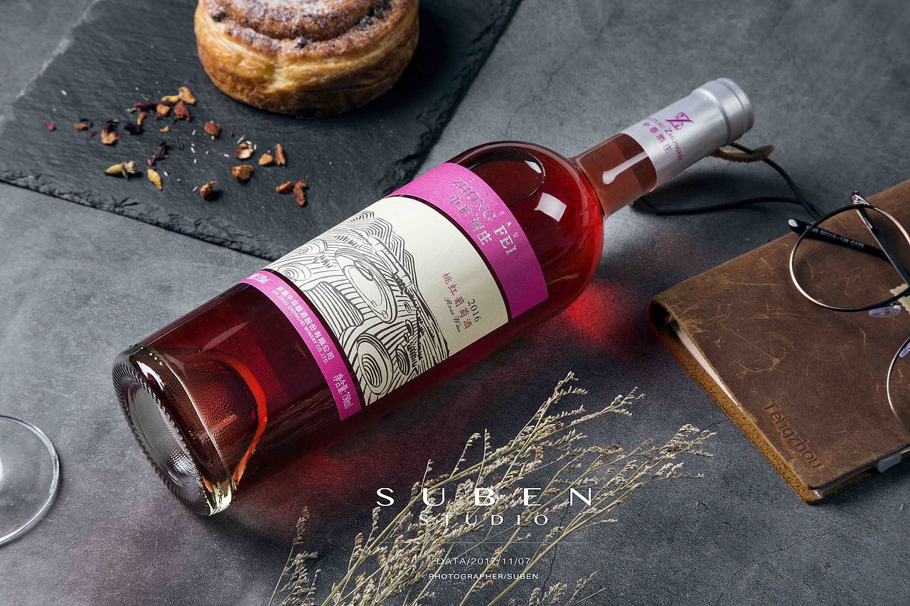 红酒拍摄（图ZOTgyODAwNTI=） - 产品摄影 - 站酷设计师溯本文化原创素材 - 站酷ZCOOL