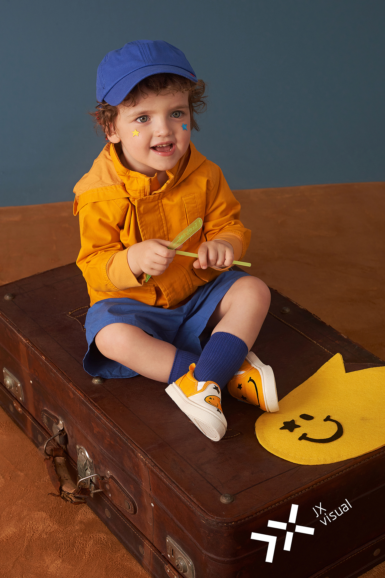 室内童装-男扮女装（图ZMjYxNTc3ODM2） - 时尚/艺术摄影 - 站酷设计师上海堇像视觉原创素材 - 站酷ZCOOL