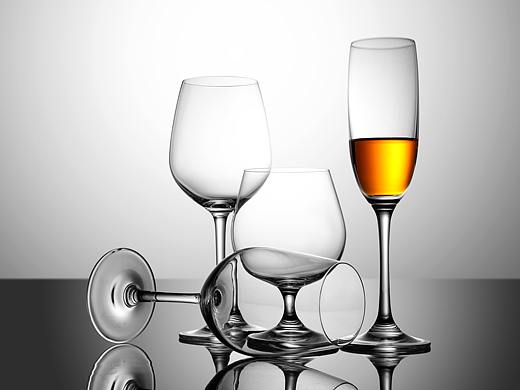 玻璃杯