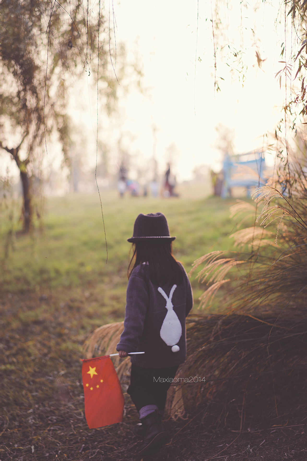 马小马（图ZMjE5OTM1NDg=） - 人像摄影 - 站酷设计师makb1978原创素材 - 站酷ZCOOL