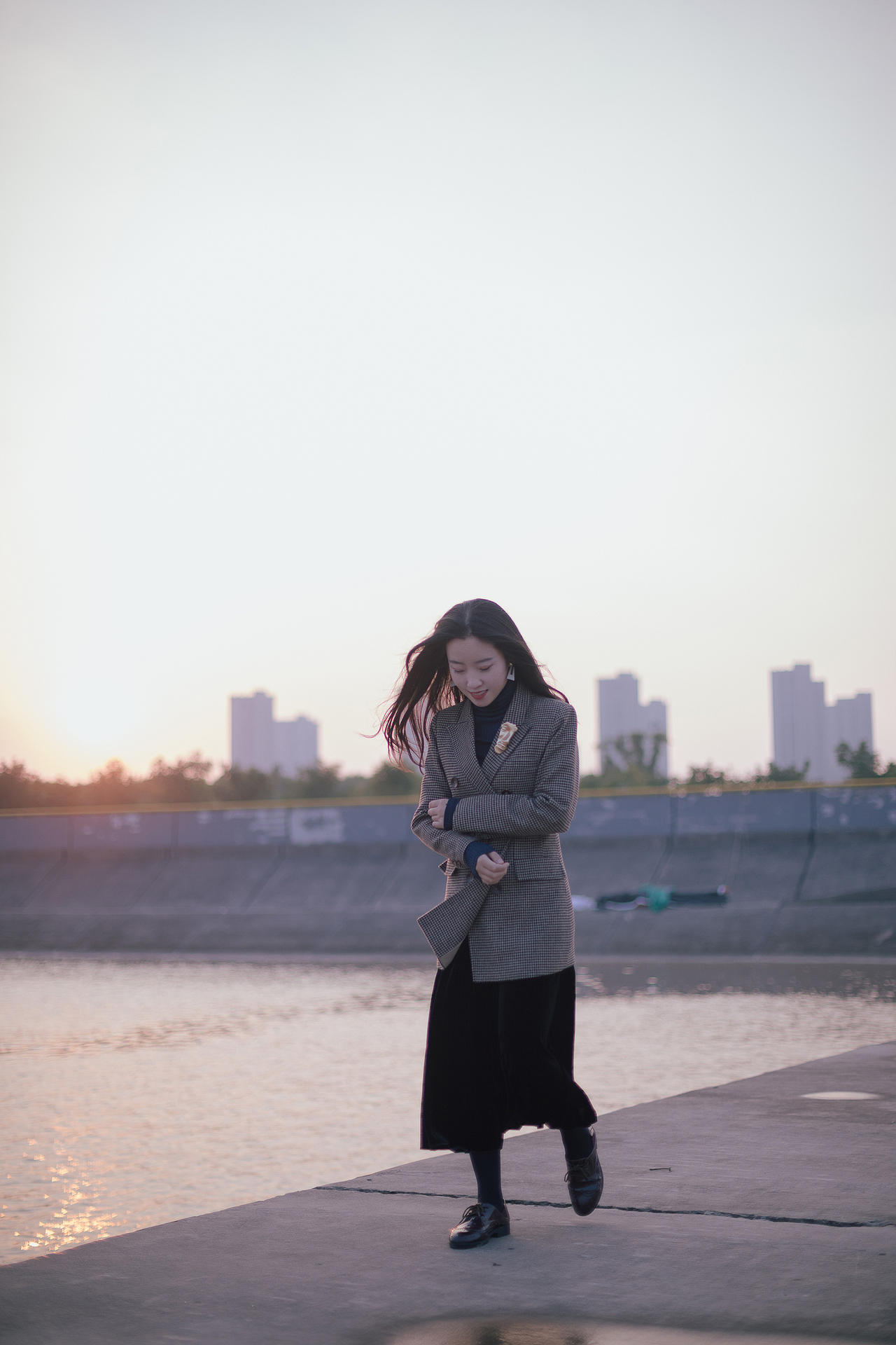 秋天短暂地来了一下