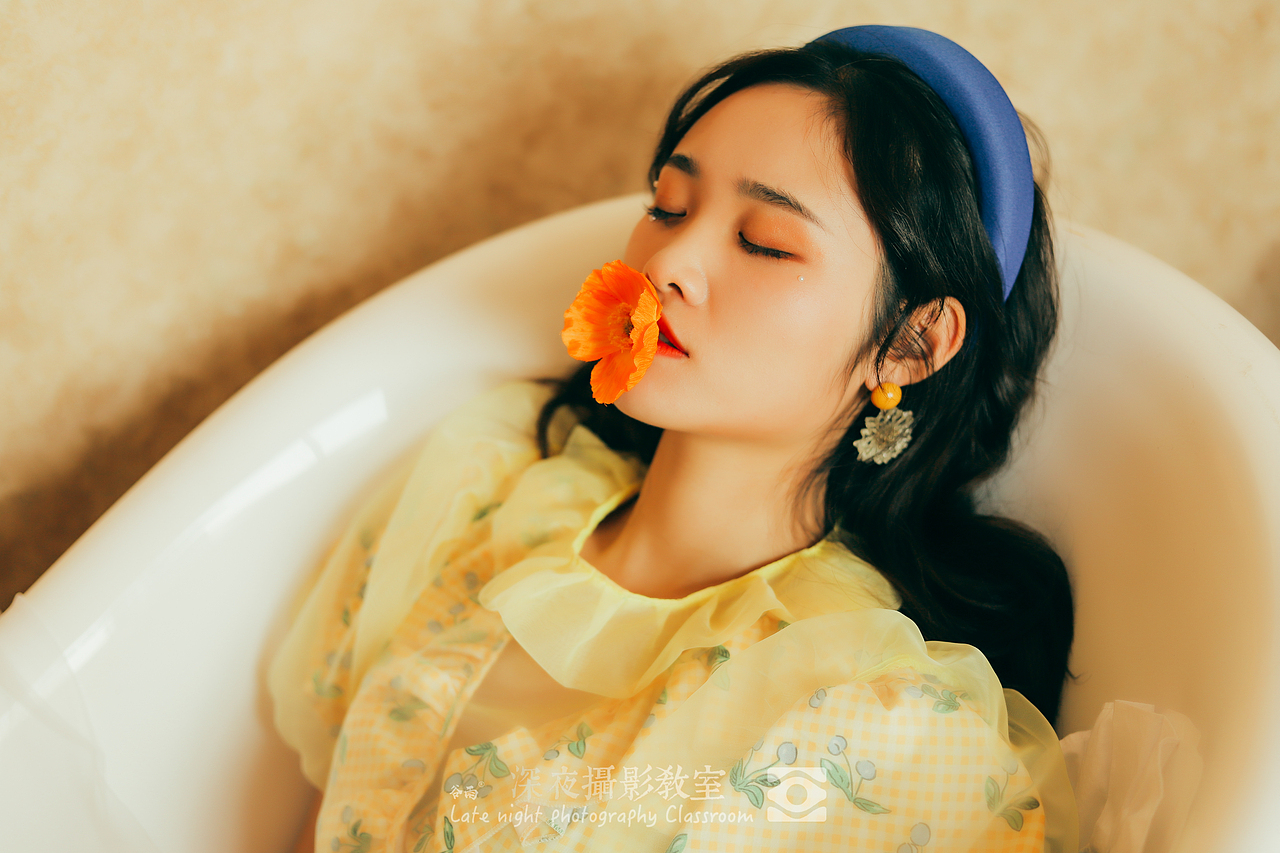 淡黄色的长裙（图ZMjQxOTMxNDcy） - 人像摄影 - 站酷设计师深夜谷雨原创素材 - 站酷ZCOOL