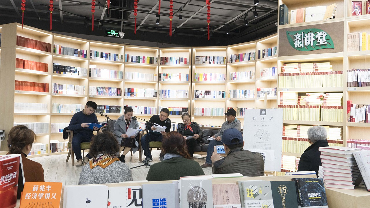 独幕剧《上了锁的箱子》-谷小松频道