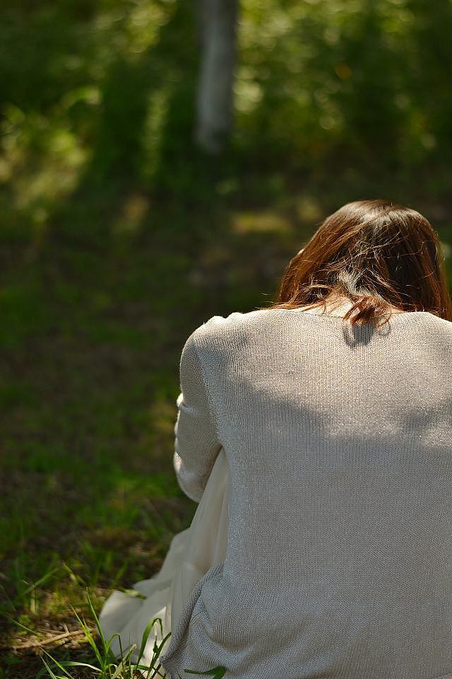 一个人（图ZMTg2Nzc4NzY=） - 人像摄影 - 站酷设计师Dora_design原创素材 - 站酷ZCOOL