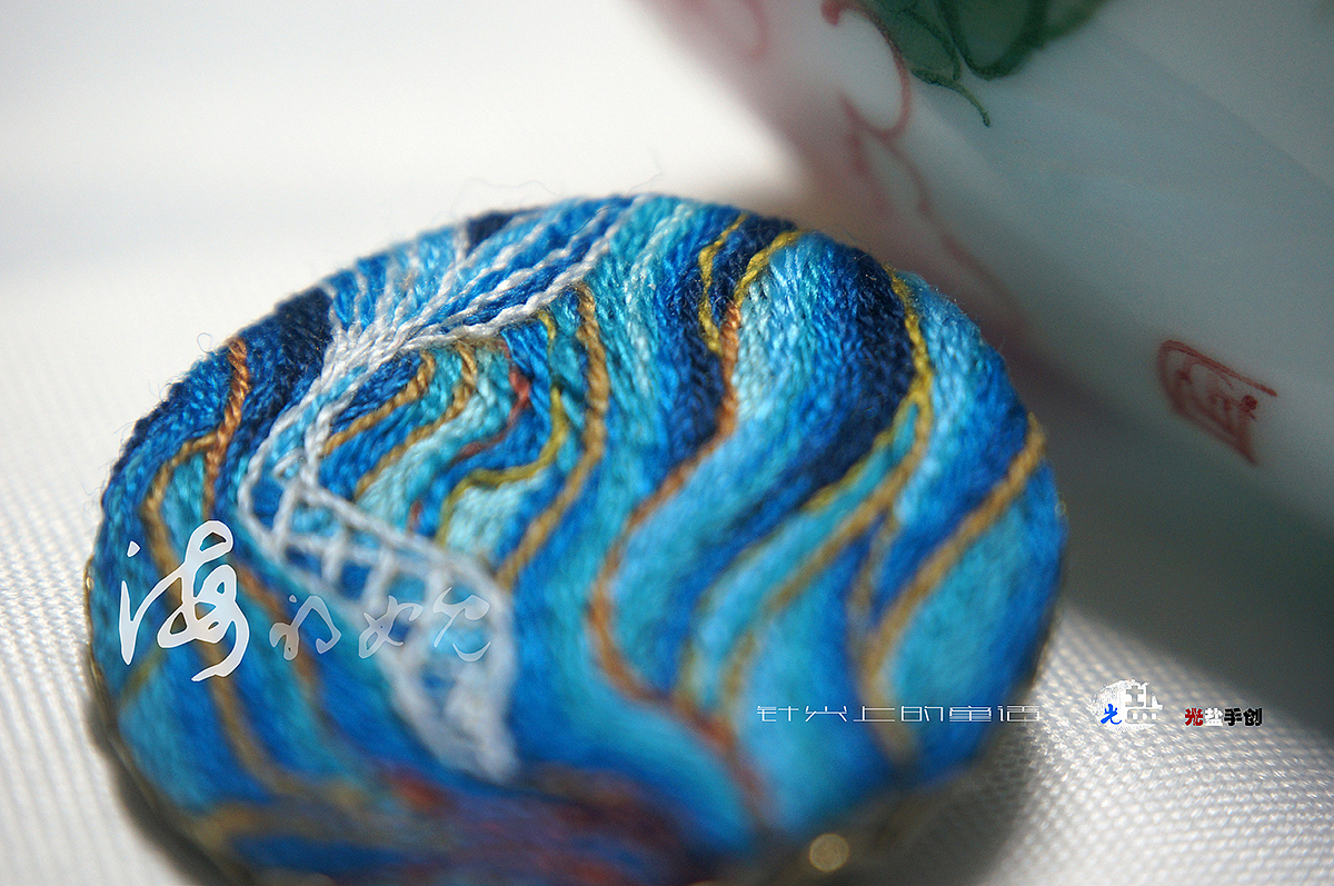 原创手工刺绣胸针：针尖上的童话之海的女儿（图ZMTUxNDU1NDQ4） - 其他手工艺 - 站酷设计师光盐原创素材 - 站酷ZCOOL