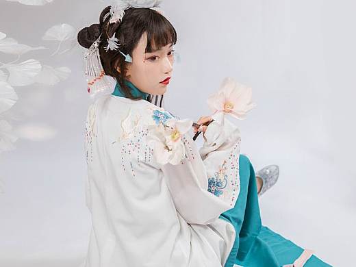 汉服设计 | 遗梦沧雪《朝歌》