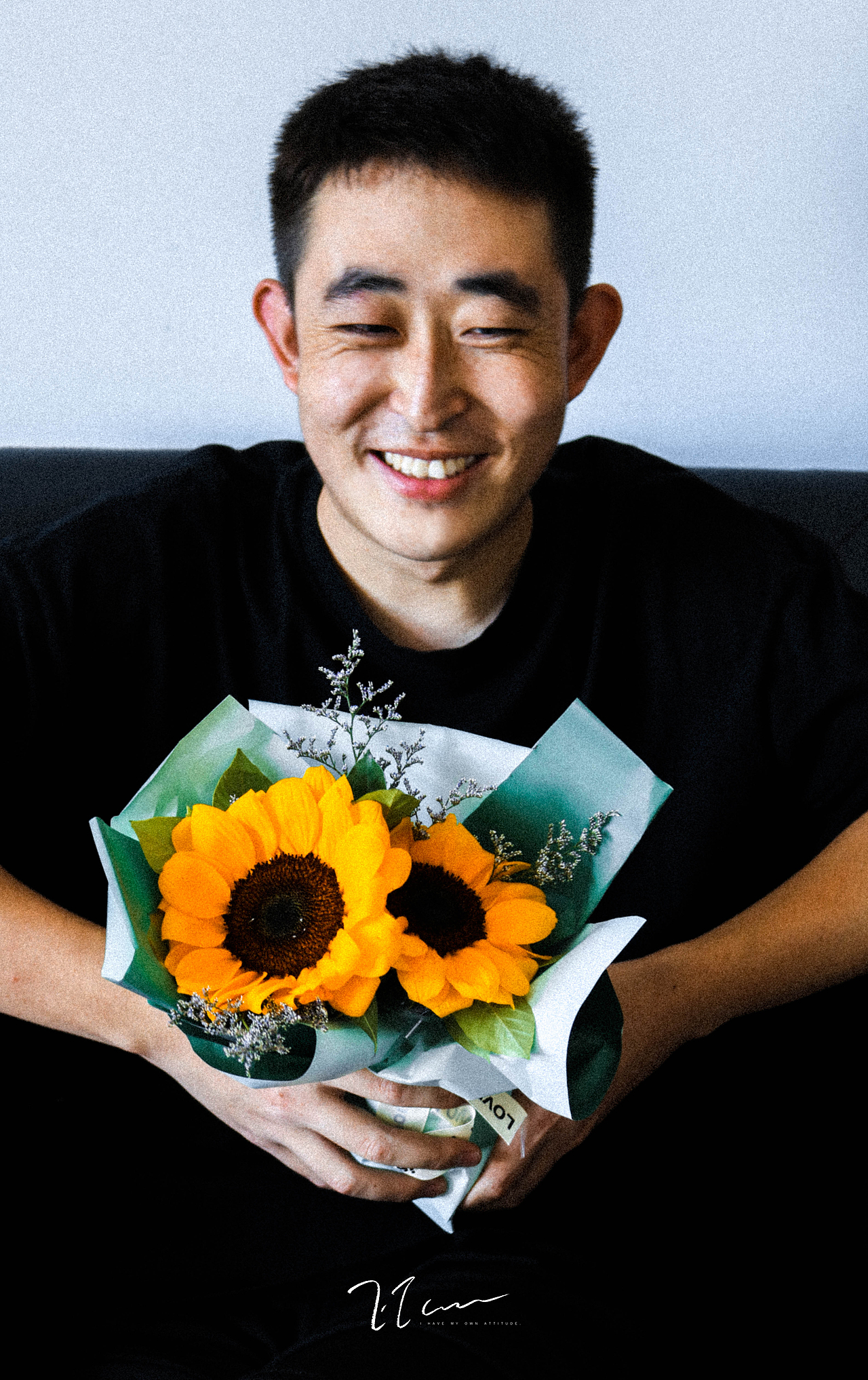 情人节前夕的他（图ZMjYxNjIxMzg0） - 人像摄影 - 站酷设计师EICOO原创素材 - 站酷ZCOOL