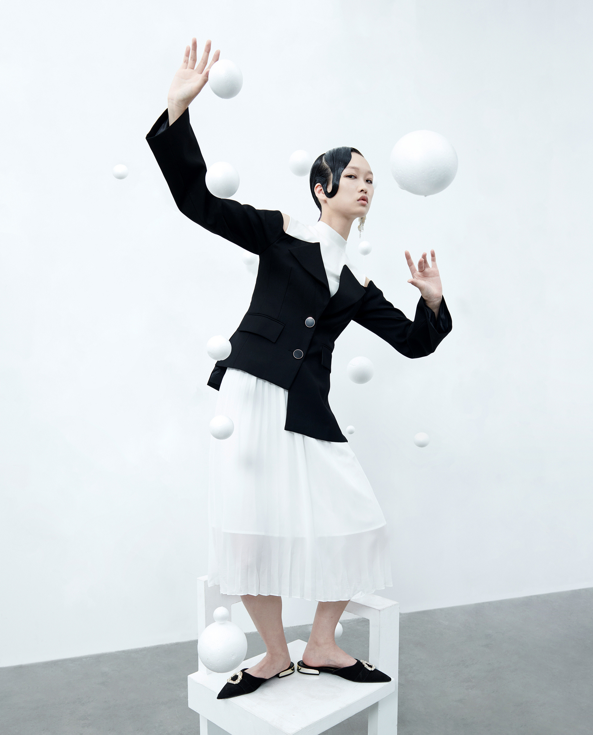 简约大气时尚摄影大片|摄影|人像摄影|ufo艺术空间 - 原创作品 - 站酷