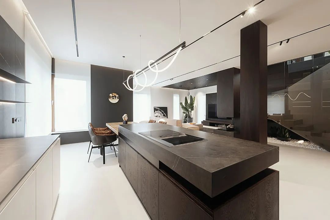 家装案例赏析——263㎡极简大平层,极简于形,优雅于里