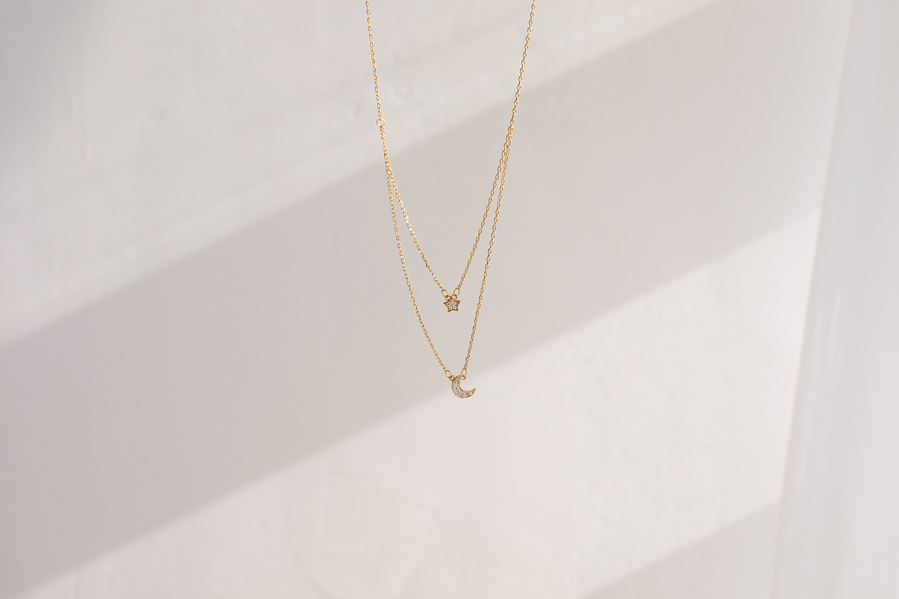 ins风冷淡风项链颈链拍摄 静物产品拍摄 银饰品首饰