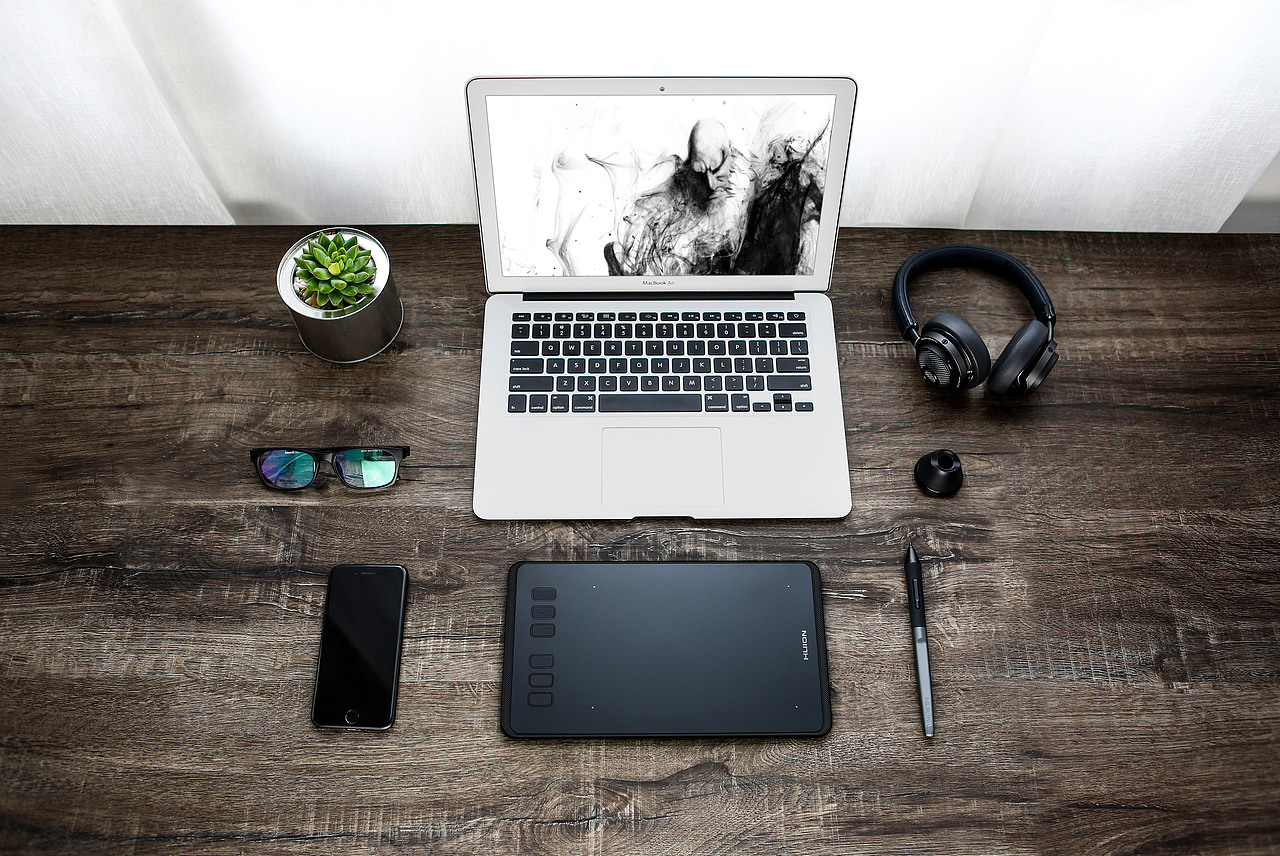 绘画板拍摄，场景搭配，书写你的创意（HUION）（图ZMTE0NTg4ODg4） - 产品摄影 - 站酷设计师星图视觉原创素材 - 站酷ZCOOL